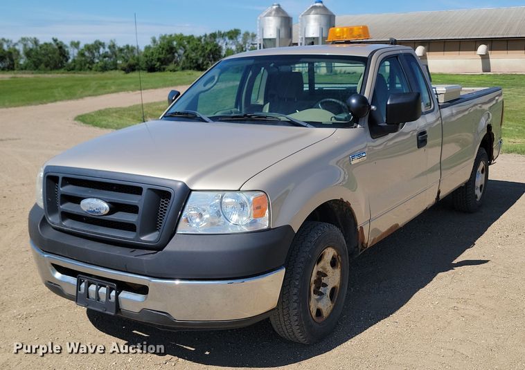 2007 Ford  F150 XL pickup truck - NZ9963