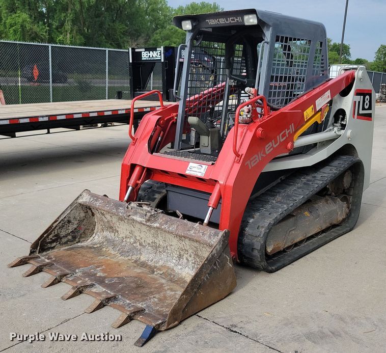 2016 Takeuchi TL8 tracked skid steer loader - DG0646