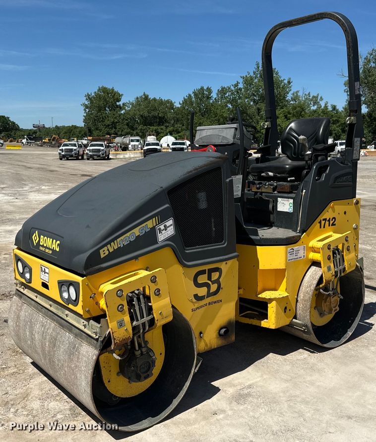 2015 Bomag BW120SL-5 double drum vibratory roller - DL4452