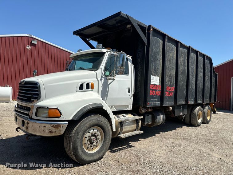2007 Sterling grapple crane truck - DQ6771