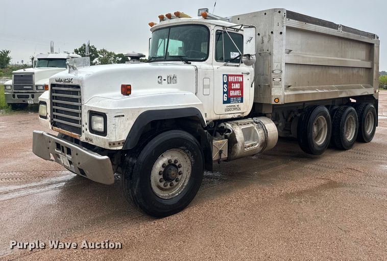 1996 Mack RD688S dump truck - DQ6779