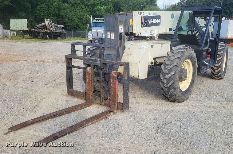 2001 Ingersoll-Rand  VR-1044 telehandler - DR4813