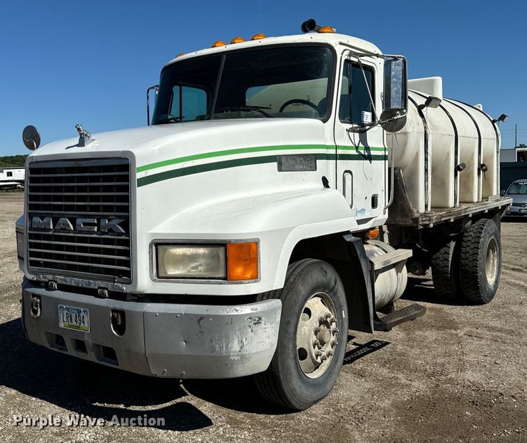 2000 Mack  CH612  - DV5754