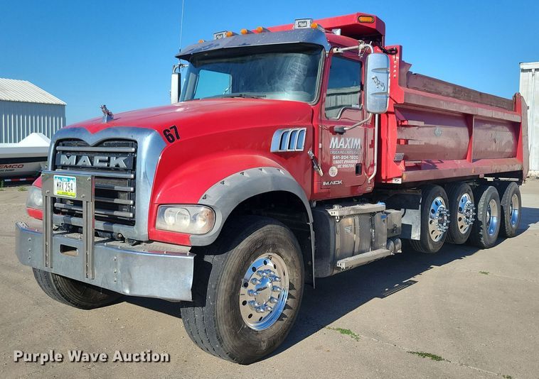 2017 Mack GU713 dump truck - KA9990