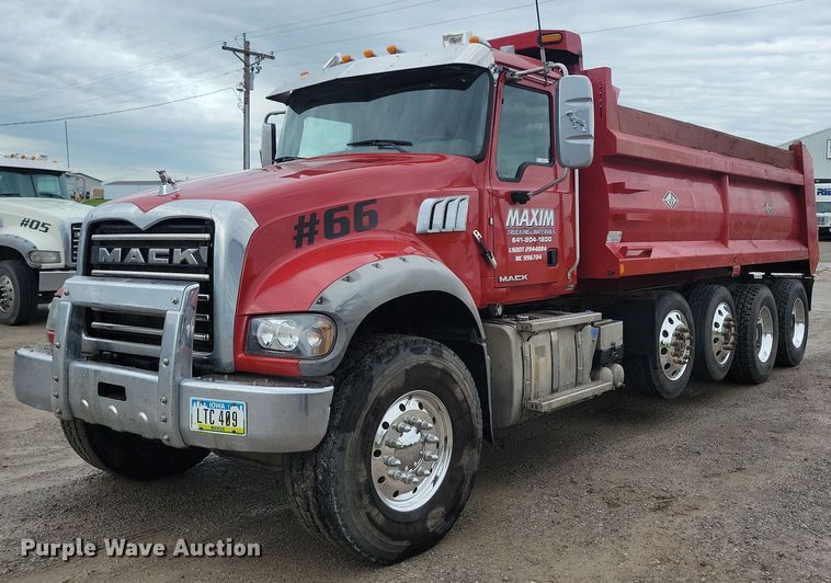 2016 Mack GU713 dump truck - KB9025