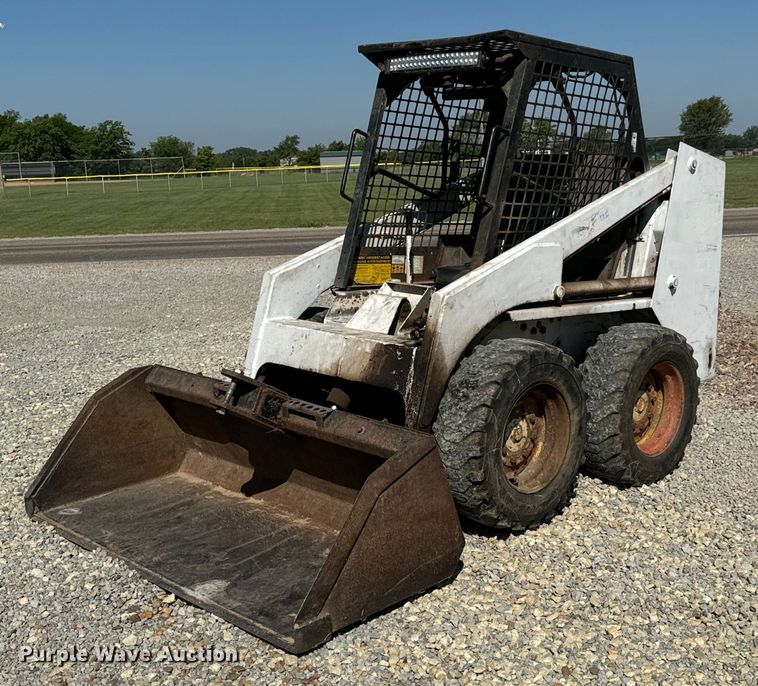 1983 Bobcat 743 skid steer loader - NL9982