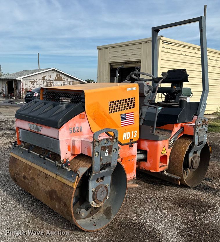 Hamm HD13 double drum roller - NQ9569
