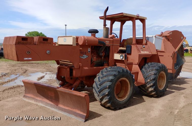 1996 Ditch Witch R100J rock saw - NU9837
