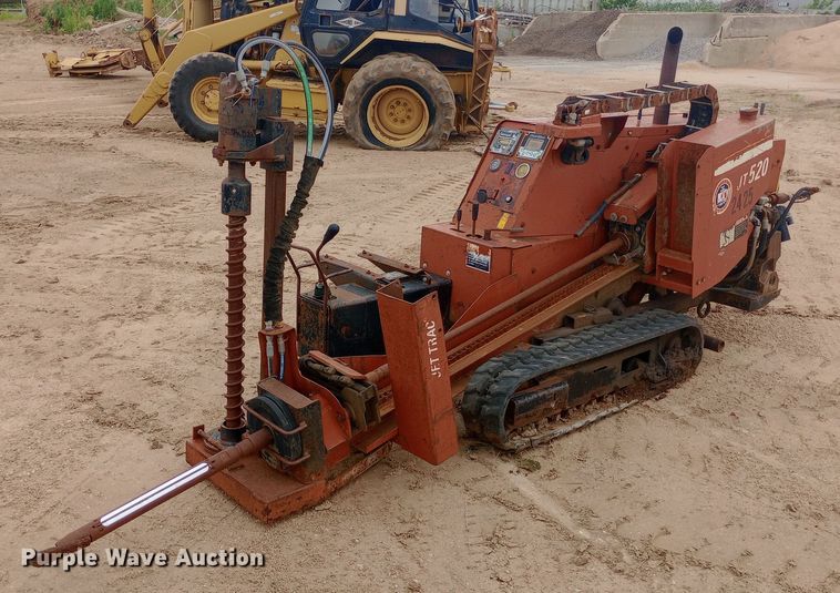 1999 Ditch Witch JT520 directional boring unit - NU9893