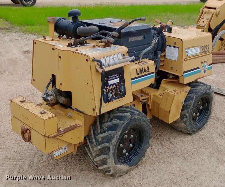 2004 Vermeer LM42 vibratory cable plow - NU9898