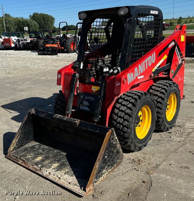 2022 Manitou 1050R skid steer loader - OG9559