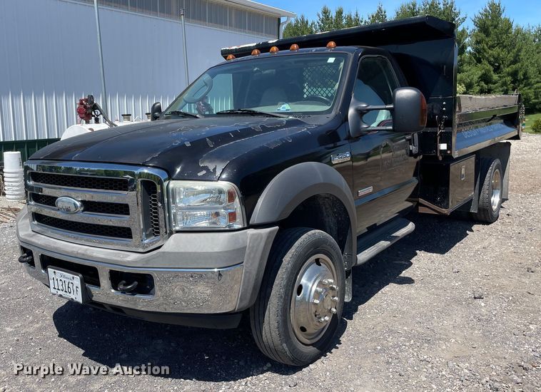 2005 Ford  F450 Super Duty XLT dump truck - OG9989