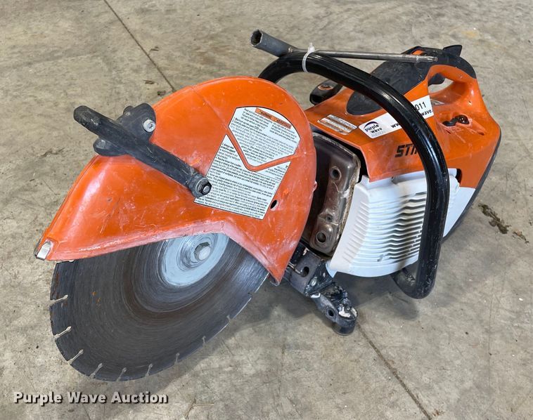 Stihl TS420 concrete saw - OH9011