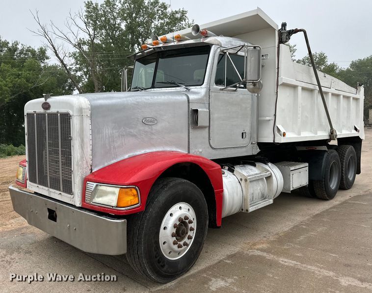 1994 Peterbilt 375 dump truck - OI9208