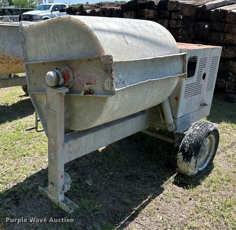 Multiquip cement mixer - OL9534