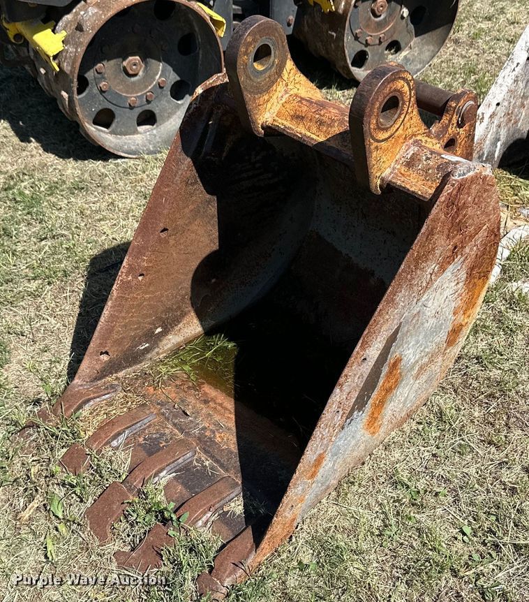 Backhoe bucket - OL9549