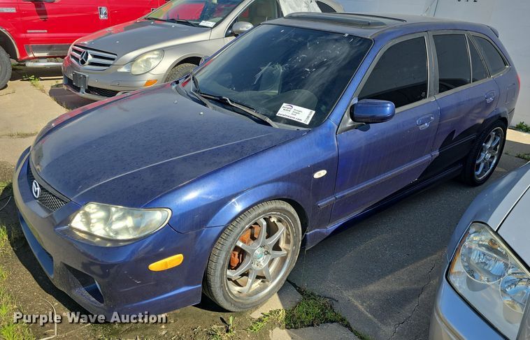 2003 Mazda Protege 5  - DM1686