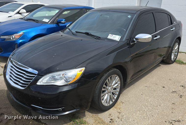 2012 Chrysler  200  - DM1691