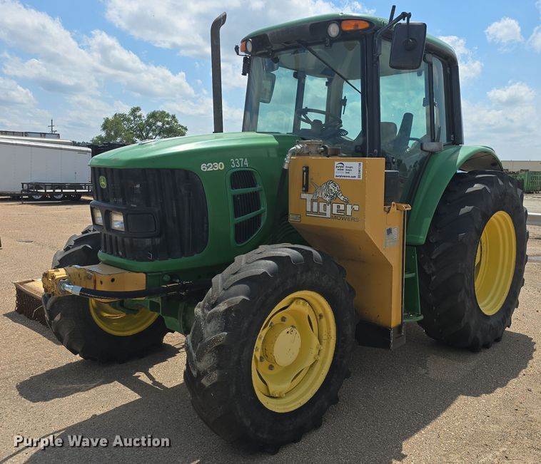 2012 John Deere 6230  MFWD tractor - DM1736