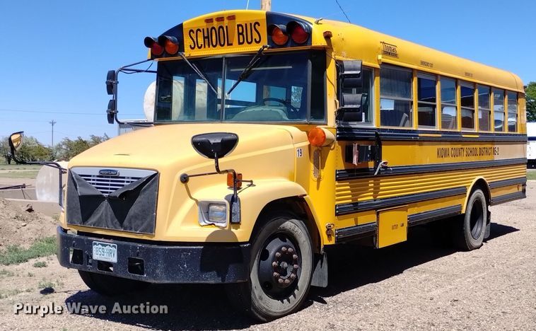 2003 Freightliner  FS65 school bus - DQ6124