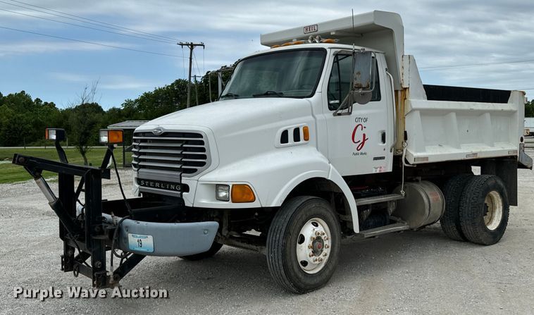 2005 Sterling L8500 dump truck - DX0706