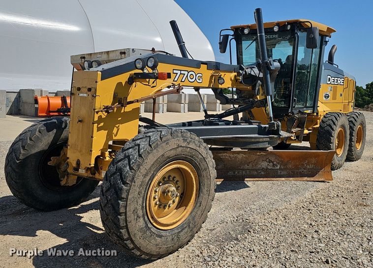 2014 John Deere  770G motor grader - EJ5670