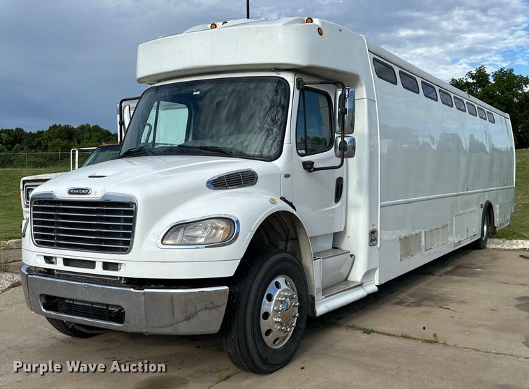 2013 Freightliner  M2106 prisoner transport shuttle bus  - EJ6844