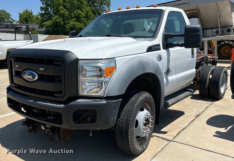 2012 Ford  F550 Super Duty XL  truck cab and chassis - EK4815