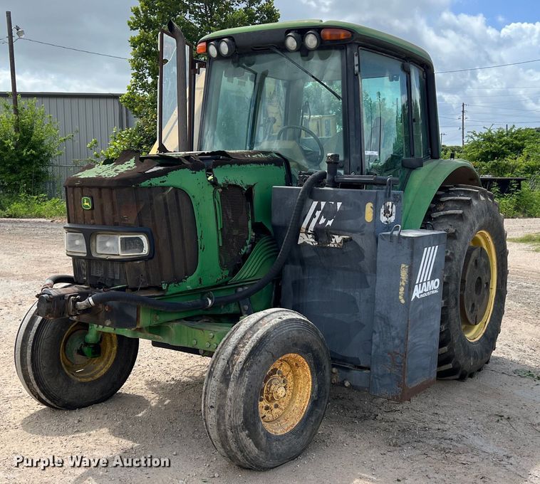 2003 John Deere  6420 tractor - LU9952