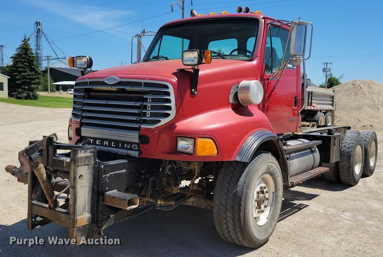 2003 Sterling LT9500 dump truck - MO9200