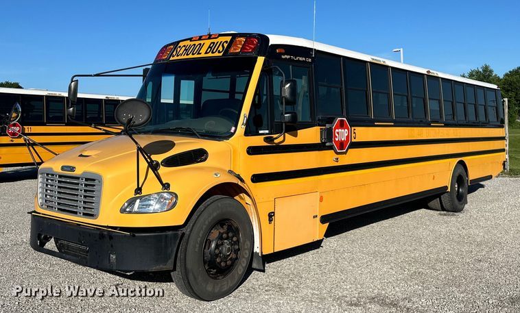2009 Thomas Built B2 school bus - NT9389