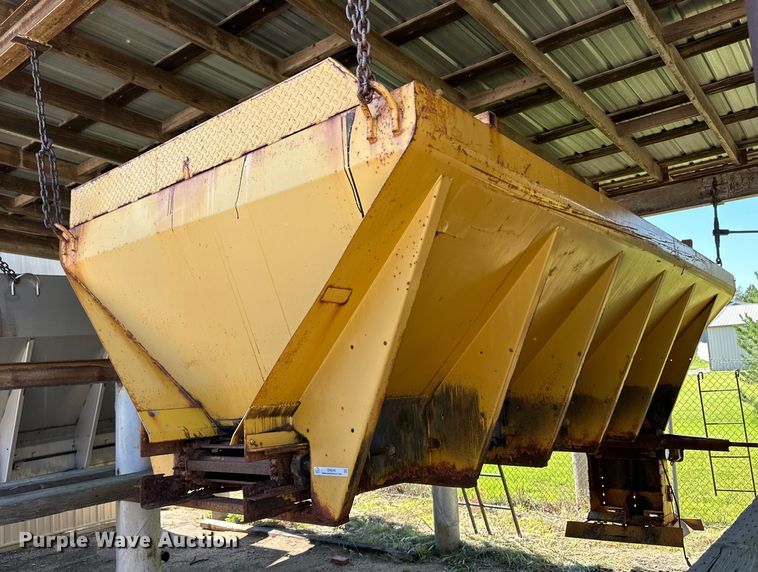 Highway Equipment Company F-2020-XT-14 spreader - OI9240