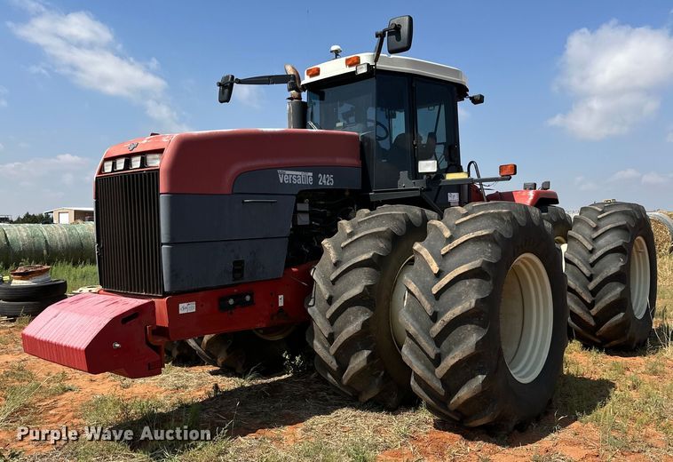 2004 Versatile 2425 4WD tractor - DK6903