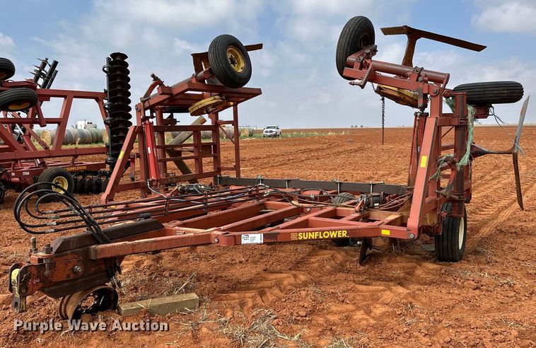 Field Cultivator or Sweep Plow For Sale In New Mexico | Purple