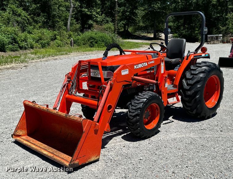Kubota L3010D MFWD tractor - DX0733