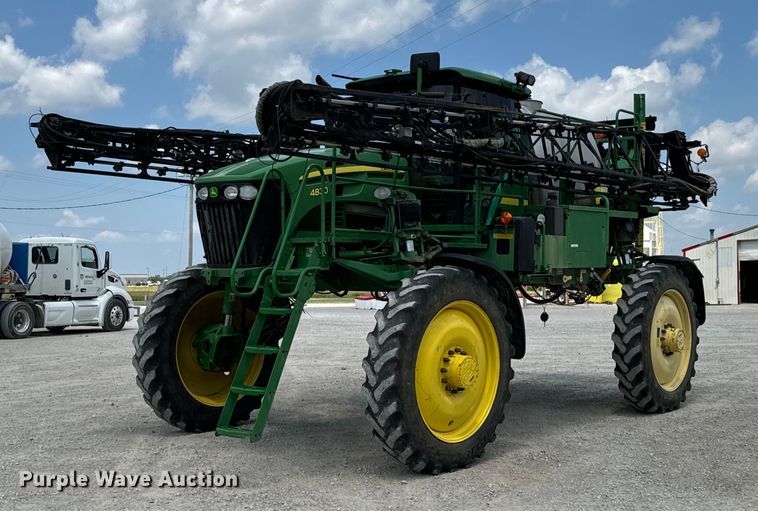 2009 John Deere 4830 sprayer - DX0772