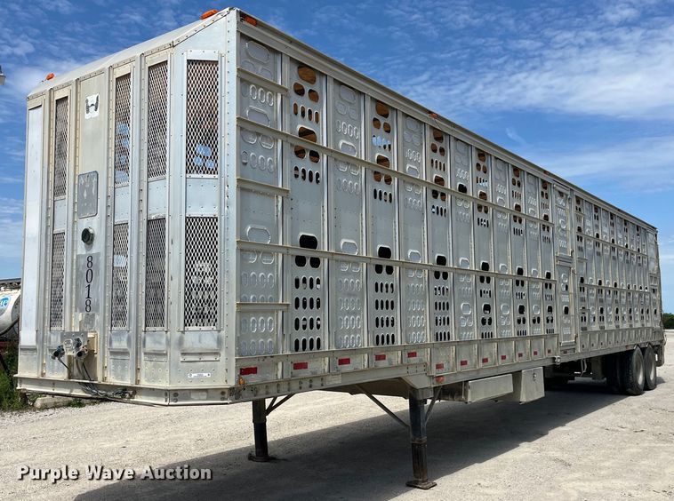 2005 Barrett livestock trailer - EK8649