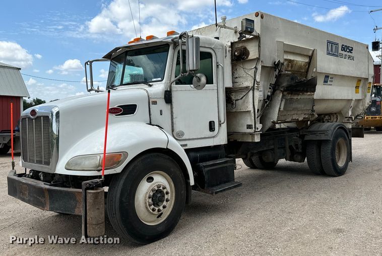 2013 Peterbilt 337 feed mixer truck - MU9823