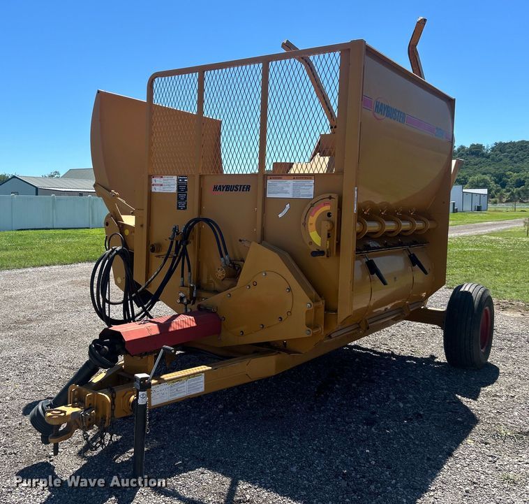 Haybuster 2650 bale processor - NB9432