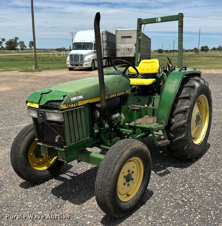 1996 John Deere 1070 tractor - OI9220