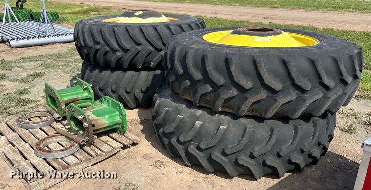 John Deere 9770 STS combine parts - OL9614
