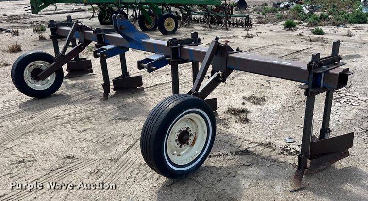 Row crop cultivator - OL9627