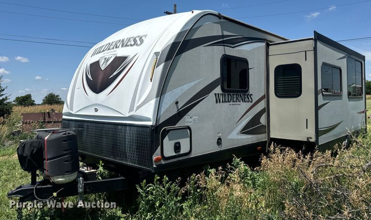 2017 Heartland Wilderness 2875BH  camper - DQ6812