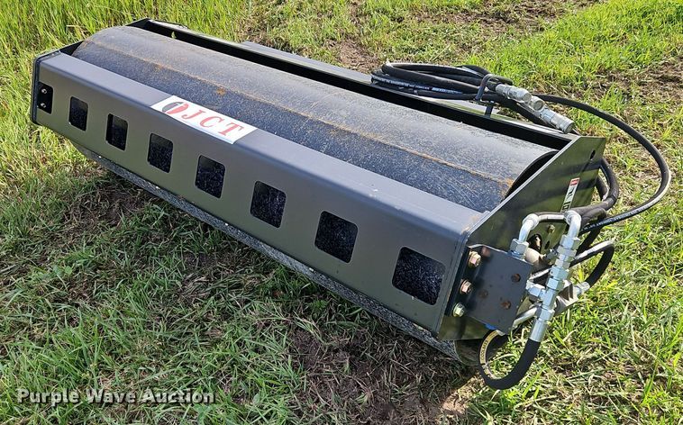 JCT skid steer roller - DR8679