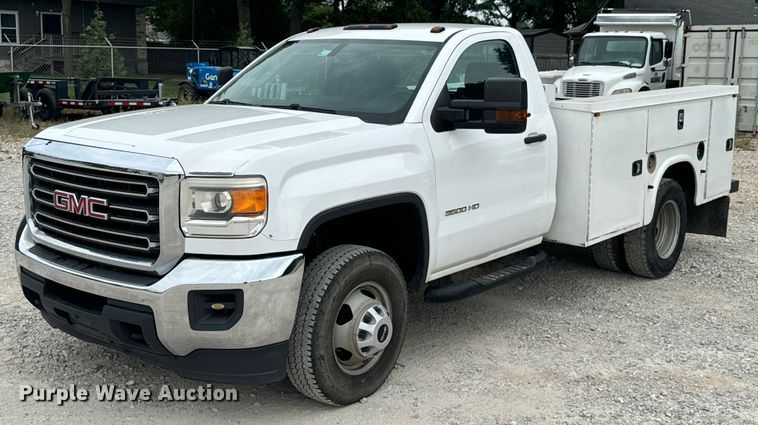 2015 GMC Sierra 3500HD utility bed pickup truck - DX0788