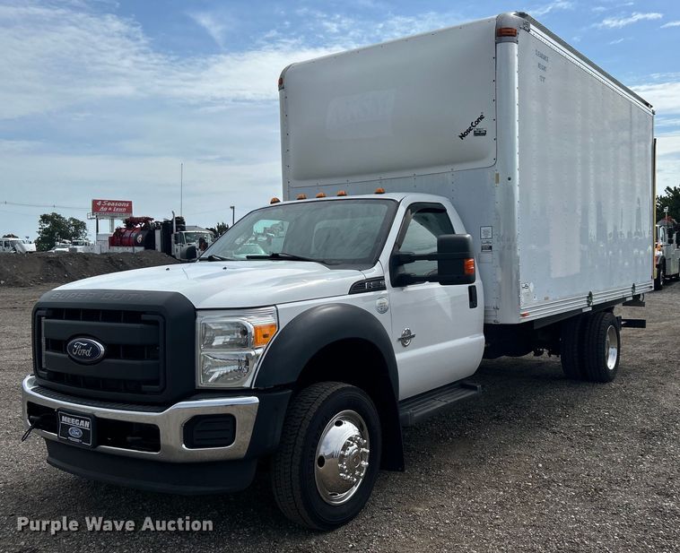 2013 Ford F550 Super Duty  box truck - EG0762