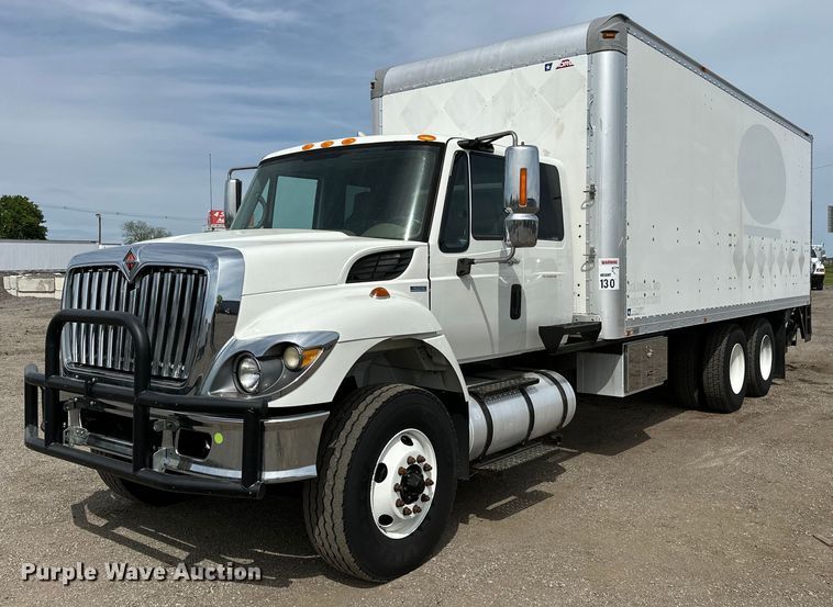 2010 International  7500 SBA box truck - EG1485
