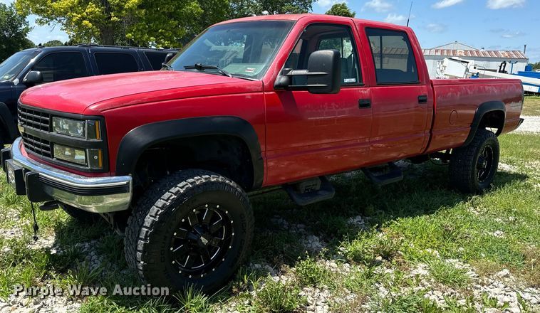 1993 Chevrolet  K3500 Crew Cab pickup truck - EH6939