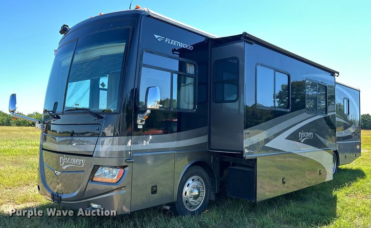 2007 Fleetwood Discovery  RV - EJ4387