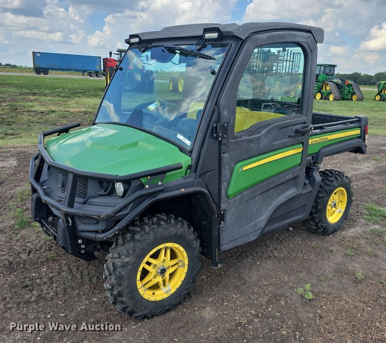 2018 John Deere XUV835M utility vehicle - EK6132